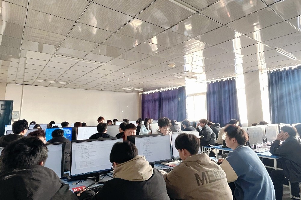 云计算实训室.jpg