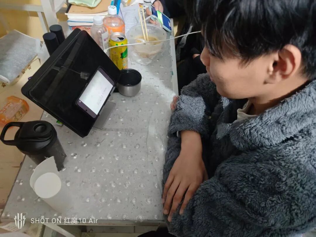 微信图片_2025-12-16_230320_655.jpg