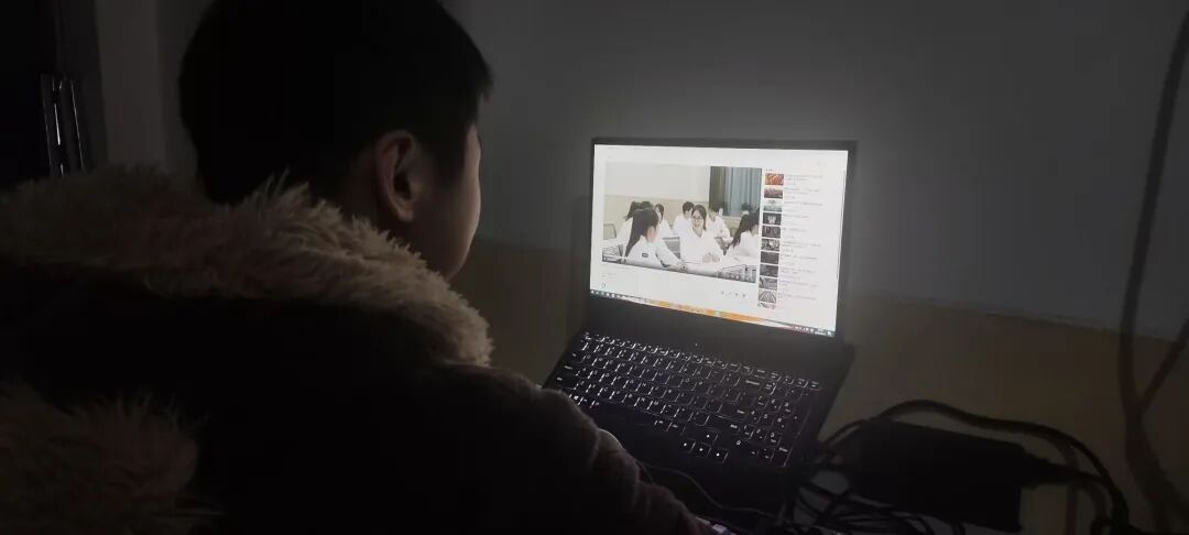 微信图片_2025-12-16_230325_513.jpg