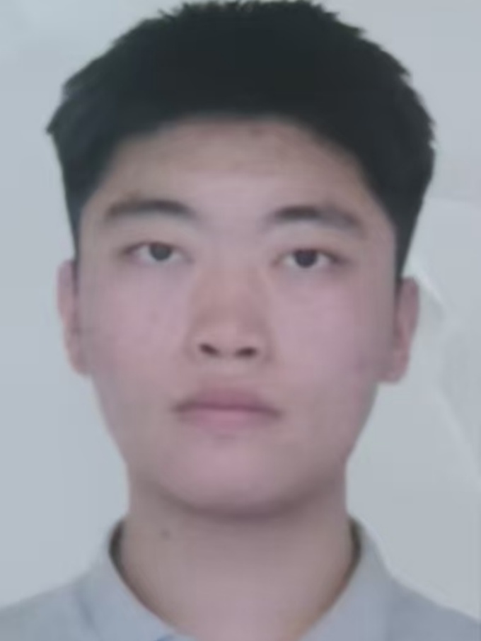 王浩森合适照片_副本.jpg